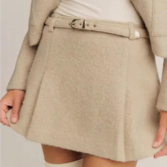 Reformation Rory wool mini pleated school girl skirt size 12 , belted